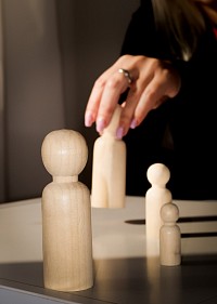 психотерапевт, гіпнотерапевт, цілитель, екстрасенс